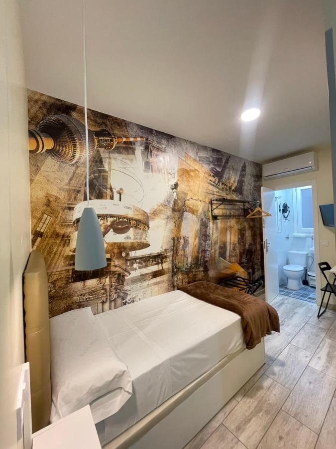 Hostal Oliver Madrid Bagian luar foto